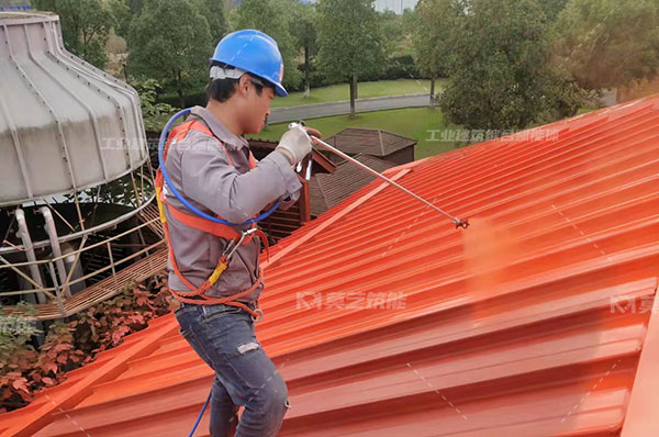 鋼結構廠房噴涂防銹底漆